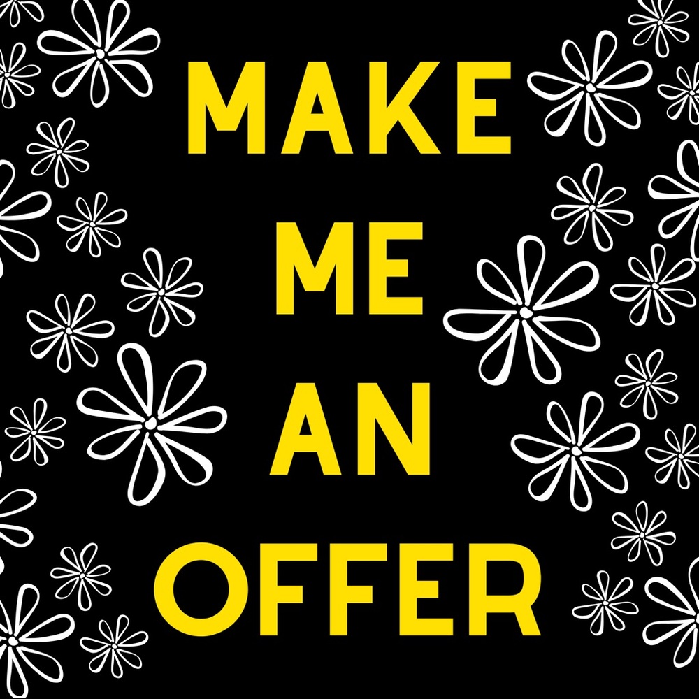 MAKE ME AN OFFER 😊🖤